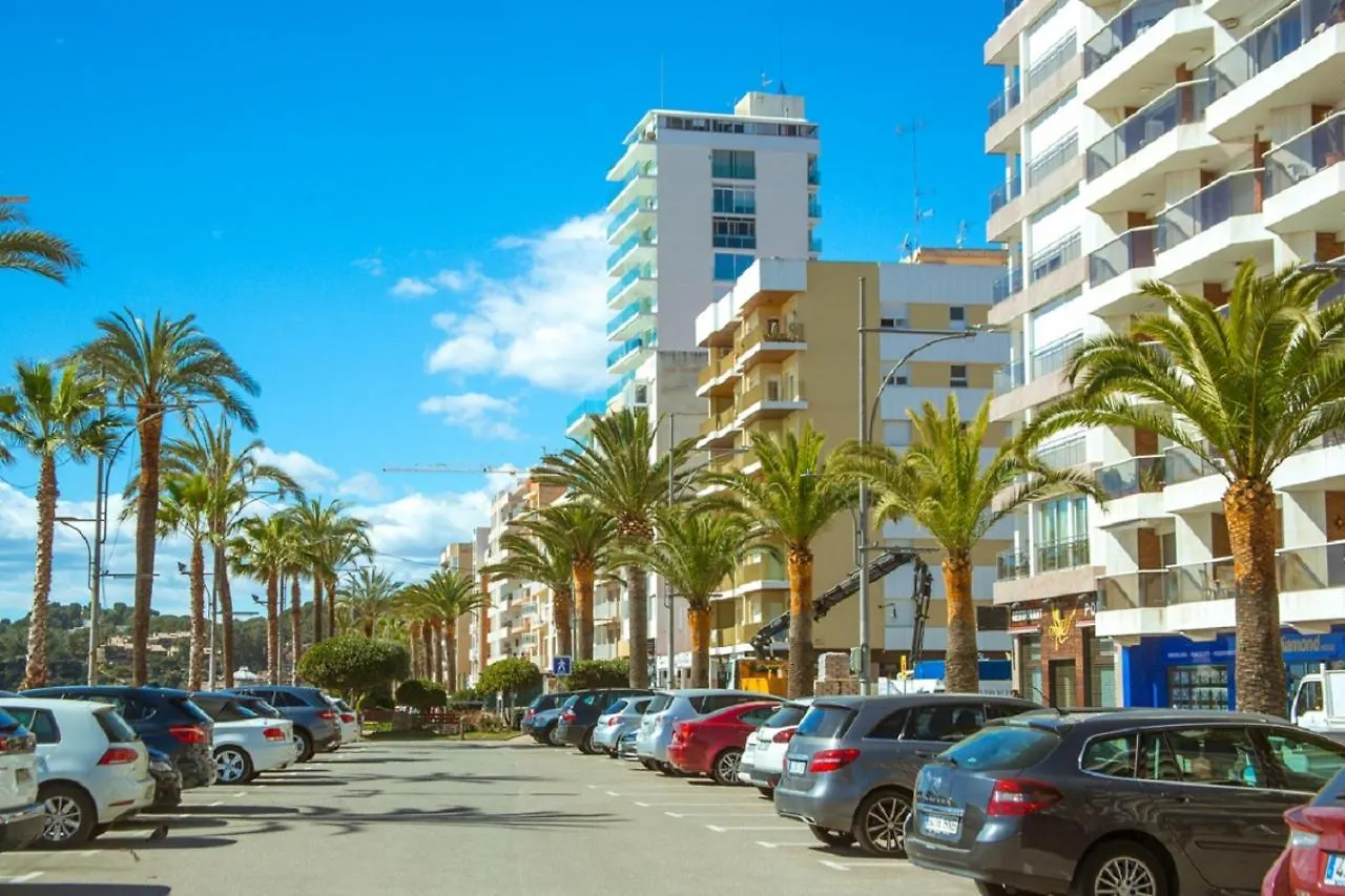 Zodiak Apartment Lloret de Mar 0*,  Spain